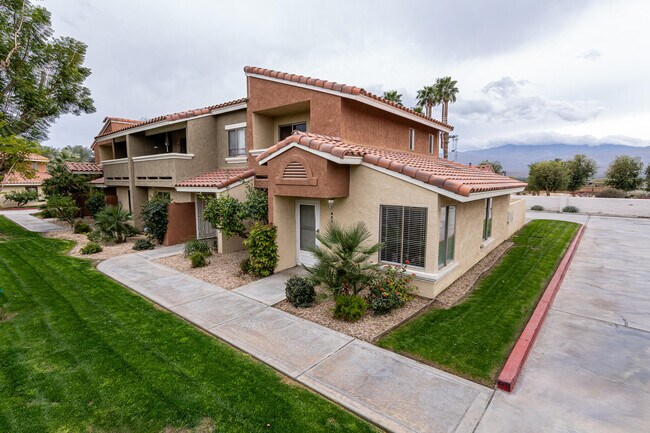 Building Photo - 450 Tava Ln