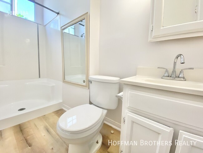 Building Photo - 522 Heliotrope Dr