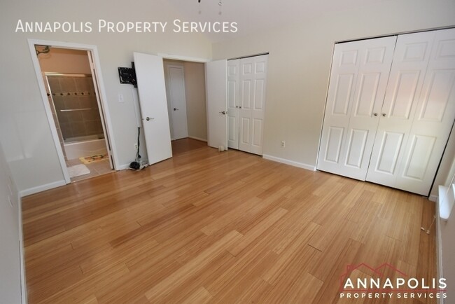 Building Photo - 953 Windwhisper Ln