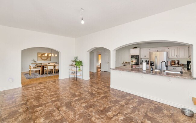 Building Photo - 4626 E. Mountain View Ct Phoenix, AZ 85028