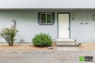 Building Photo - 3129 E 29th Ave