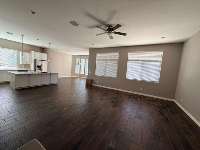 Building Photo - 151 E Havasu Pl