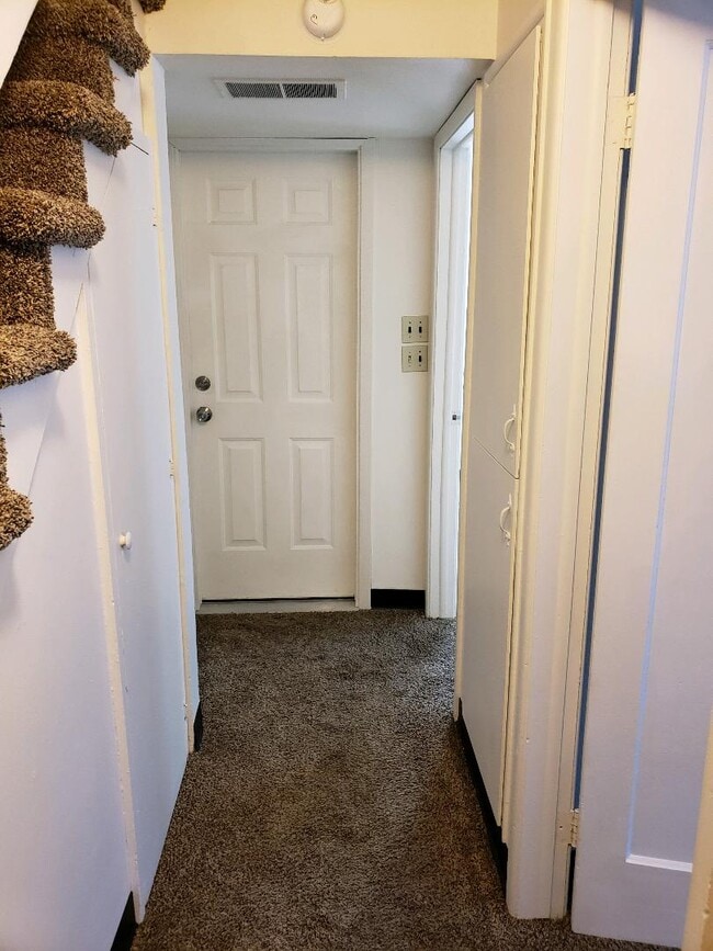 Building Photo - 517 E Saint Patrick St