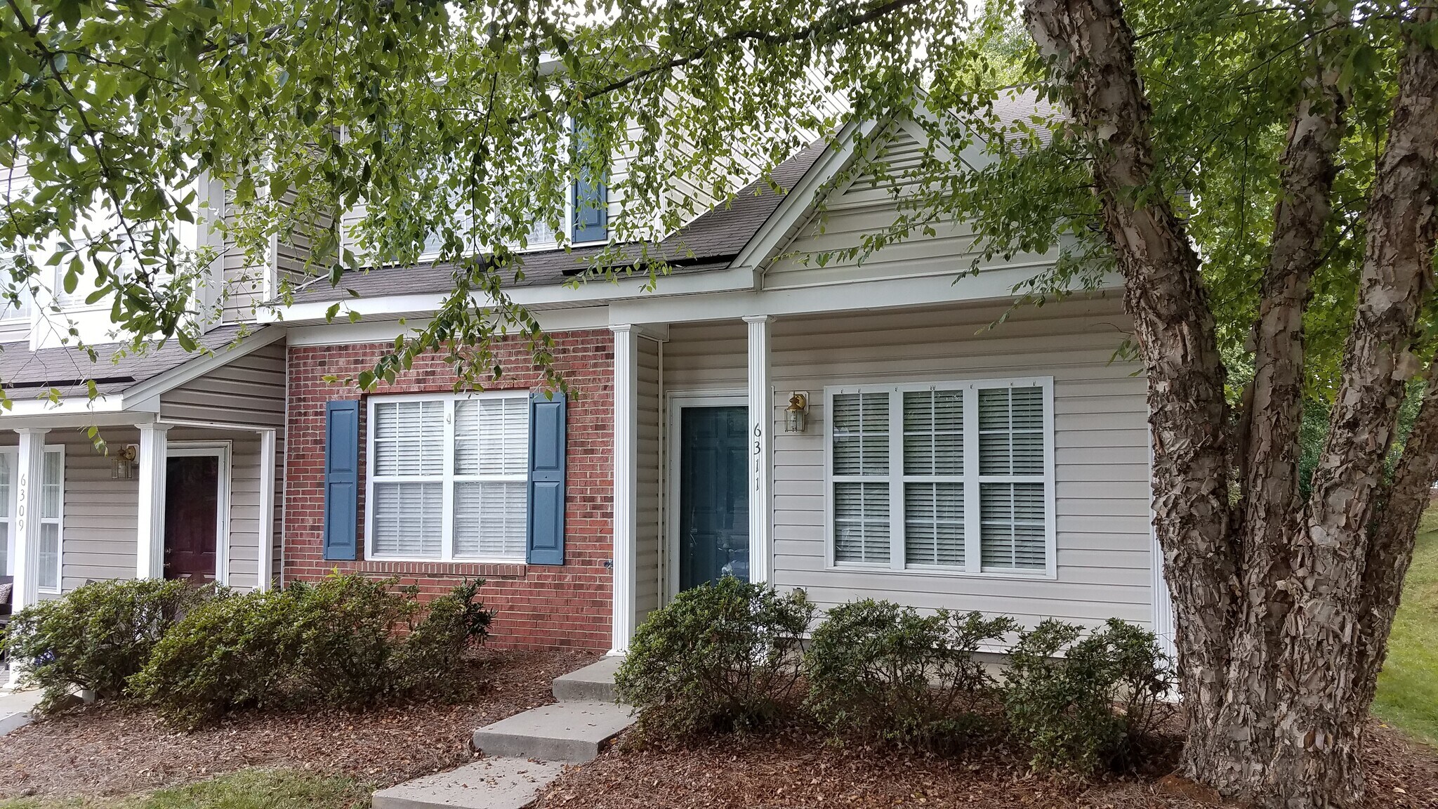 Building Photo - 6311 Bermuda Way