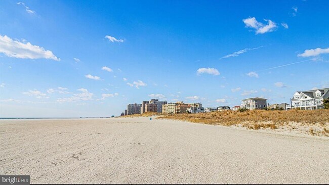 Building Photo - 3851 Boardwalk