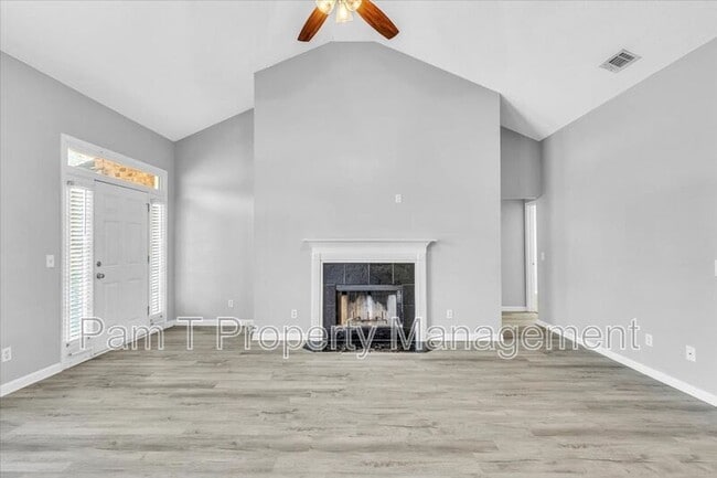 Building Photo - 3 Throgs Neck Way