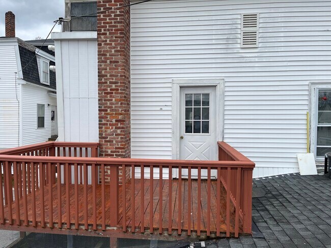 private roof deck - 61 Wall St