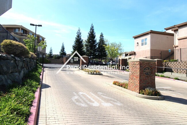 Primary Photo - 2 br, 2 bath House - 300 Moon Circle #333