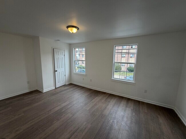 Building Photo - 130 N Tennessee Ave