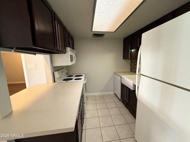 Building Photo - 6812 N 35th Ave