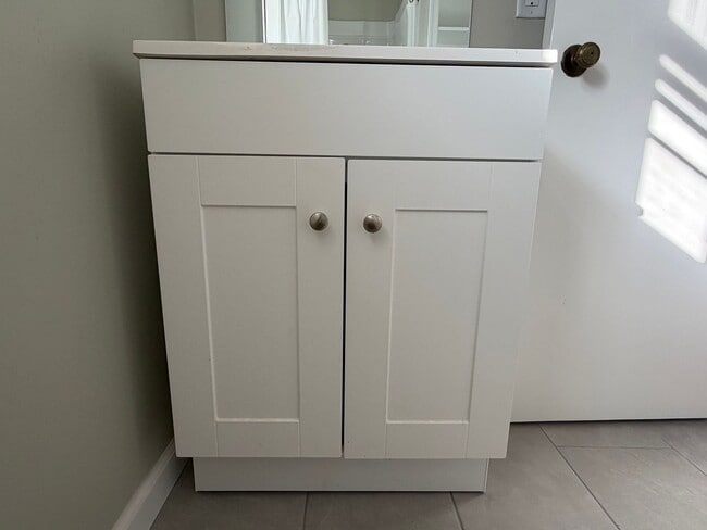 Building Photo - 415 Carrsbrook Dr