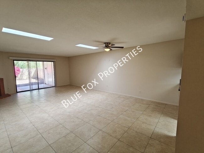 Building Photo - 8305 N Midnight Way