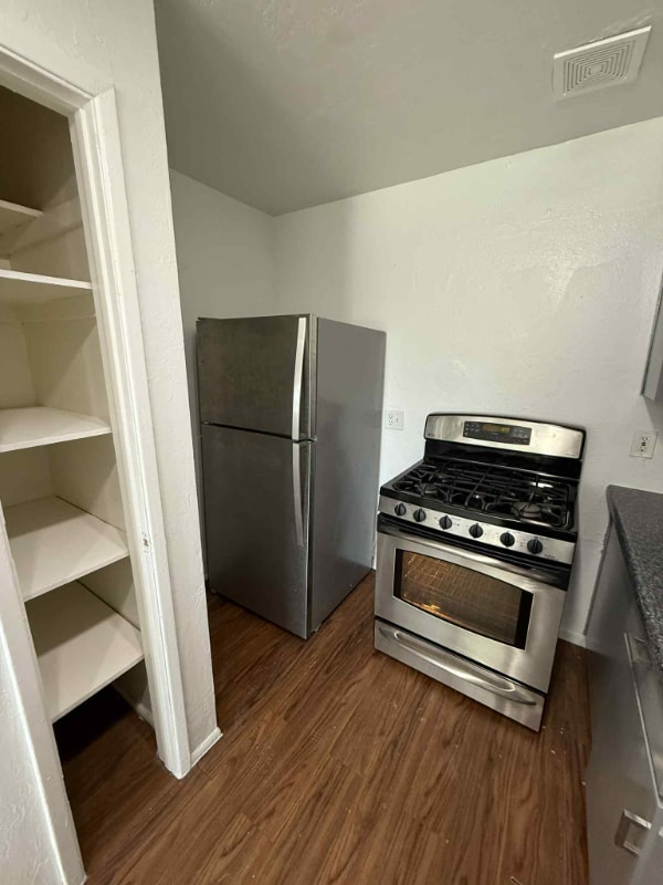 Building Photo - 1755 N 4th Ave