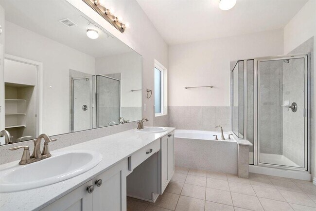 Building Photo - 24727 Lake Basin Ct
