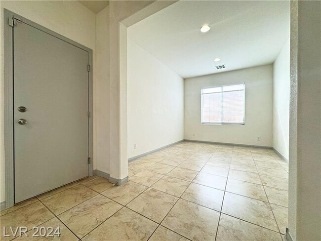 Building Photo - 6596 Polonius Ct