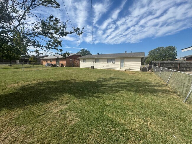 Building Photo - 1509 NW 49th St