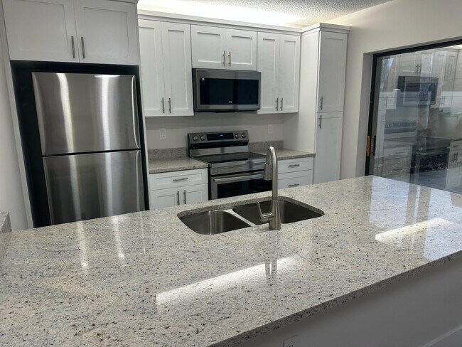 Building Photo - 7307 73rd Way