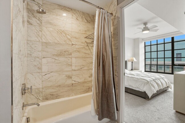 Building Photo - FURNISHED OR UNFURNISHED! One of the Most Desirable Locations On the Wharf!  1 Bed at the VIO! Av...