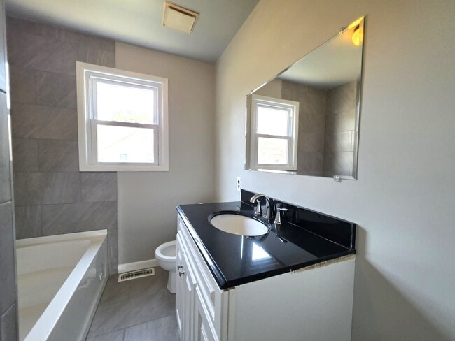 Building Photo - 406 Grove Pl