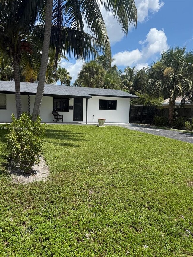 Building Photo - 2927 SW 19th St