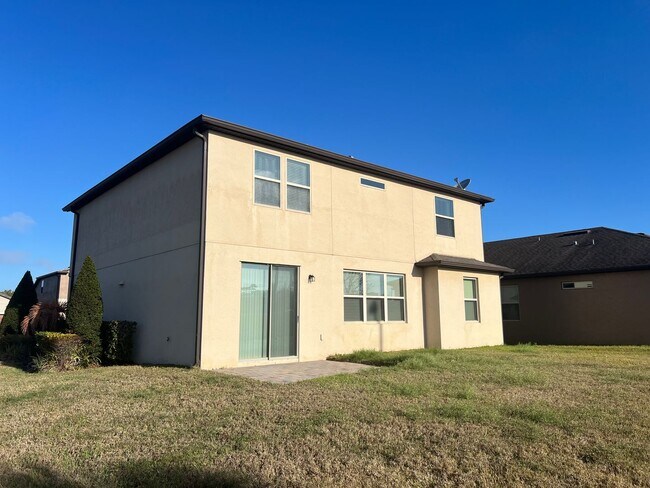 Building Photo - INCREDIBLE DEAL: 5-BR Corner Lot Home in Crown Pointe Cove – Spacious & Bright!