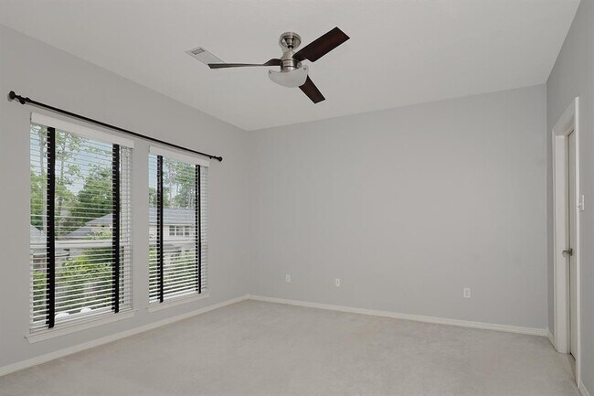 Building Photo - 14 Graceful Elm Ct