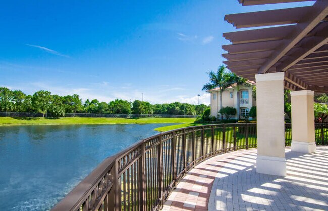 Building Photo - 4573 Artesa Way S