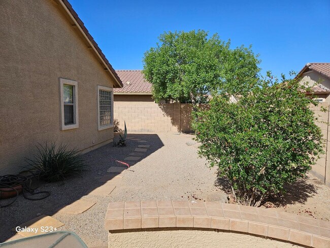 Building Photo - 2922 E Sierrita Rd