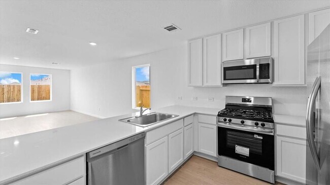 Building Photo - 10248 Prairie Dunes Ln