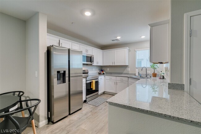 Building Photo - 12349 Golden Wreath Rd