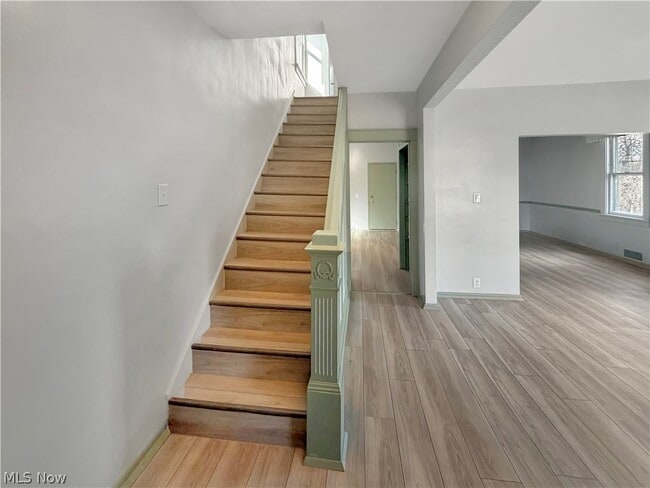 Building Photo - 1213 Plum St