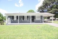 Building Photo - 324 McFarland Dr