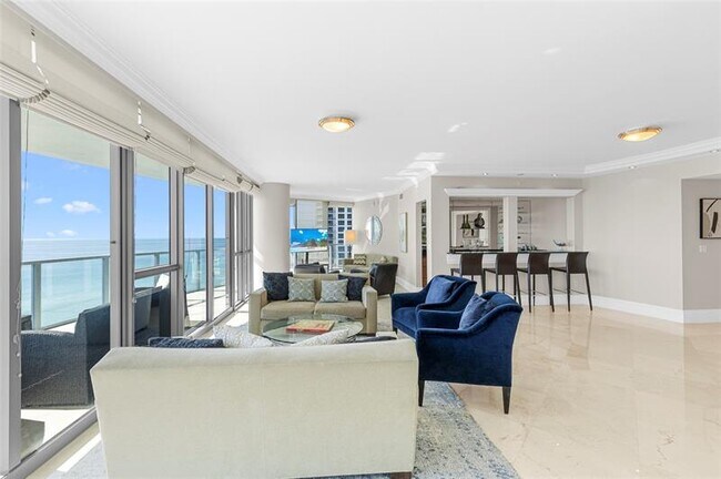 Building Photo - 3101 S Ocean Dr