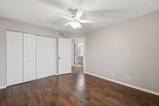 Building Photo - 1464 Cambria Dr