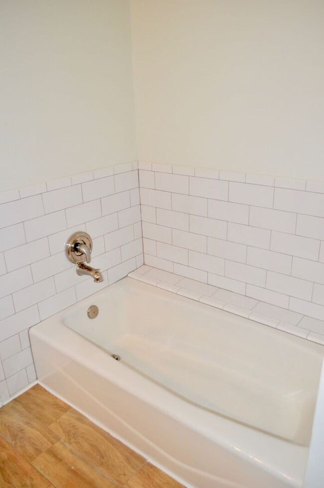 Building Photo - Property for rent