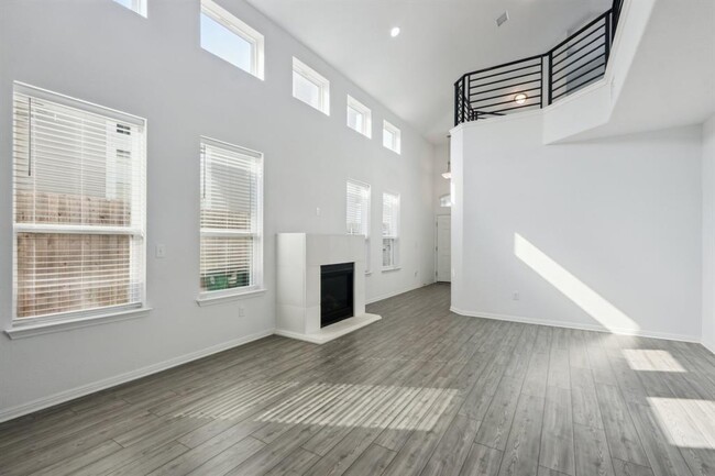 Building Photo - 6404 Mary Lewis Dr