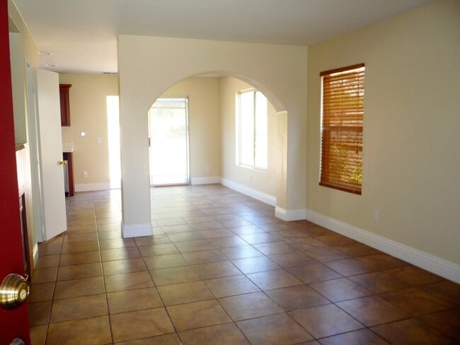 Building Photo - Two-story home in Eastlake