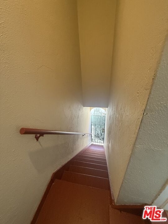 Building Photo - 444 N Curson Ave