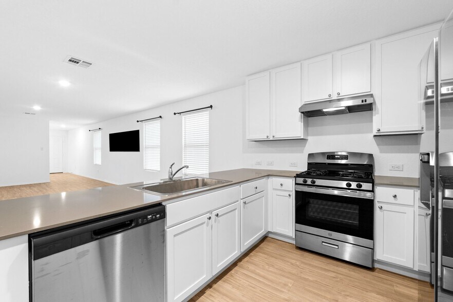 Building Photo - 14608 Cregg Ml Dr