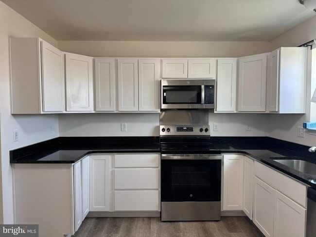 Building Photo - 267 Doylestown