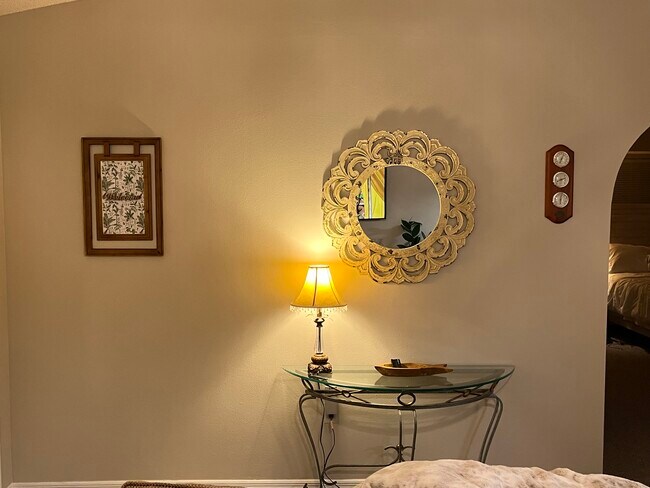 Building Photo - 3193 Desoto Dr