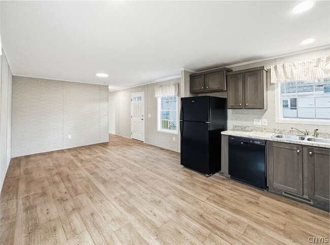 Building Photo - 645 Kilkenny Dr