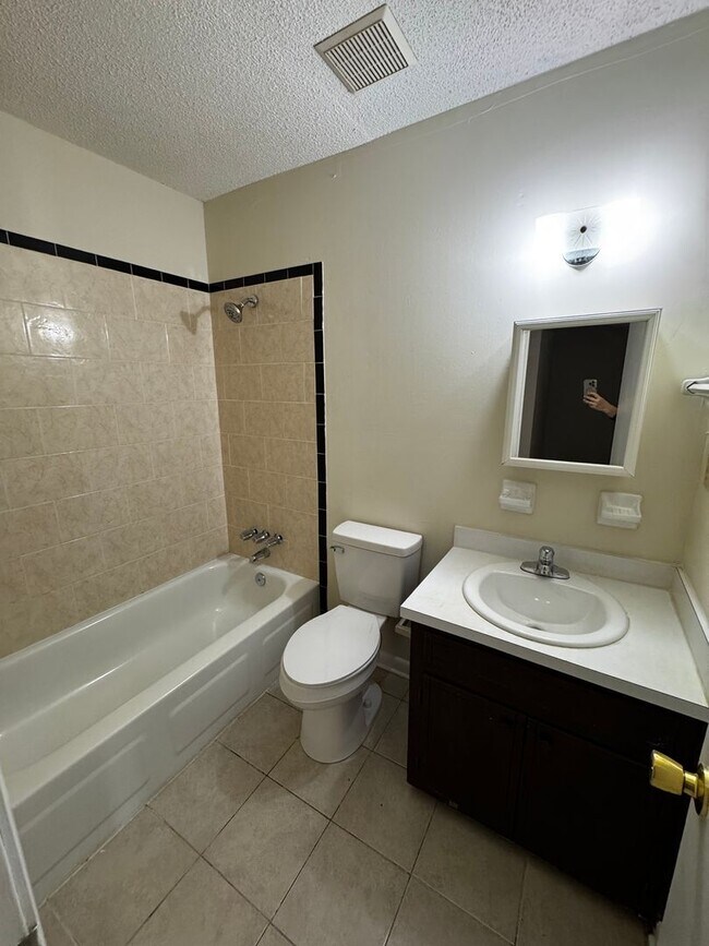 Building Photo - 3525 N Blue Angel Pkwy