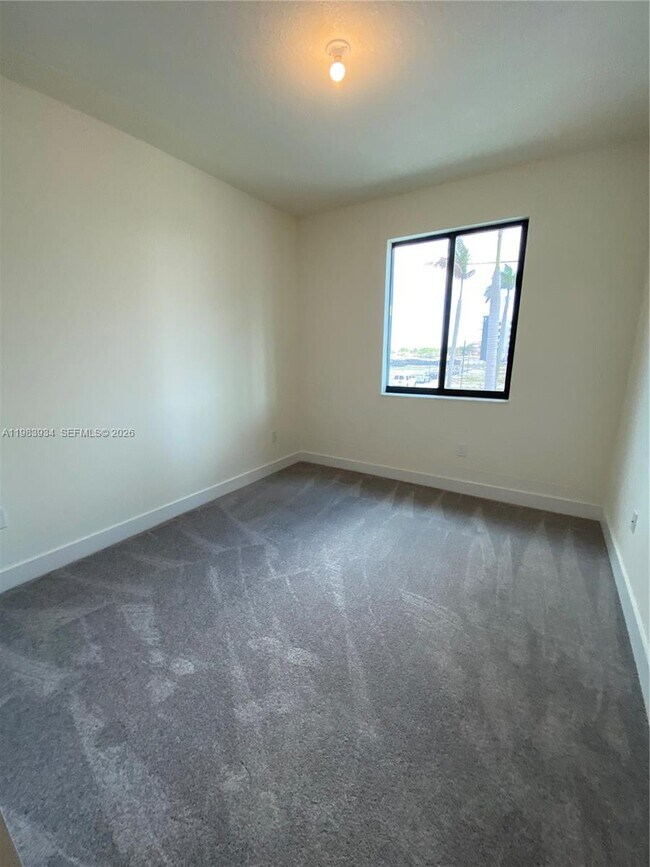 Building Photo - 8379 Central Park Blvd