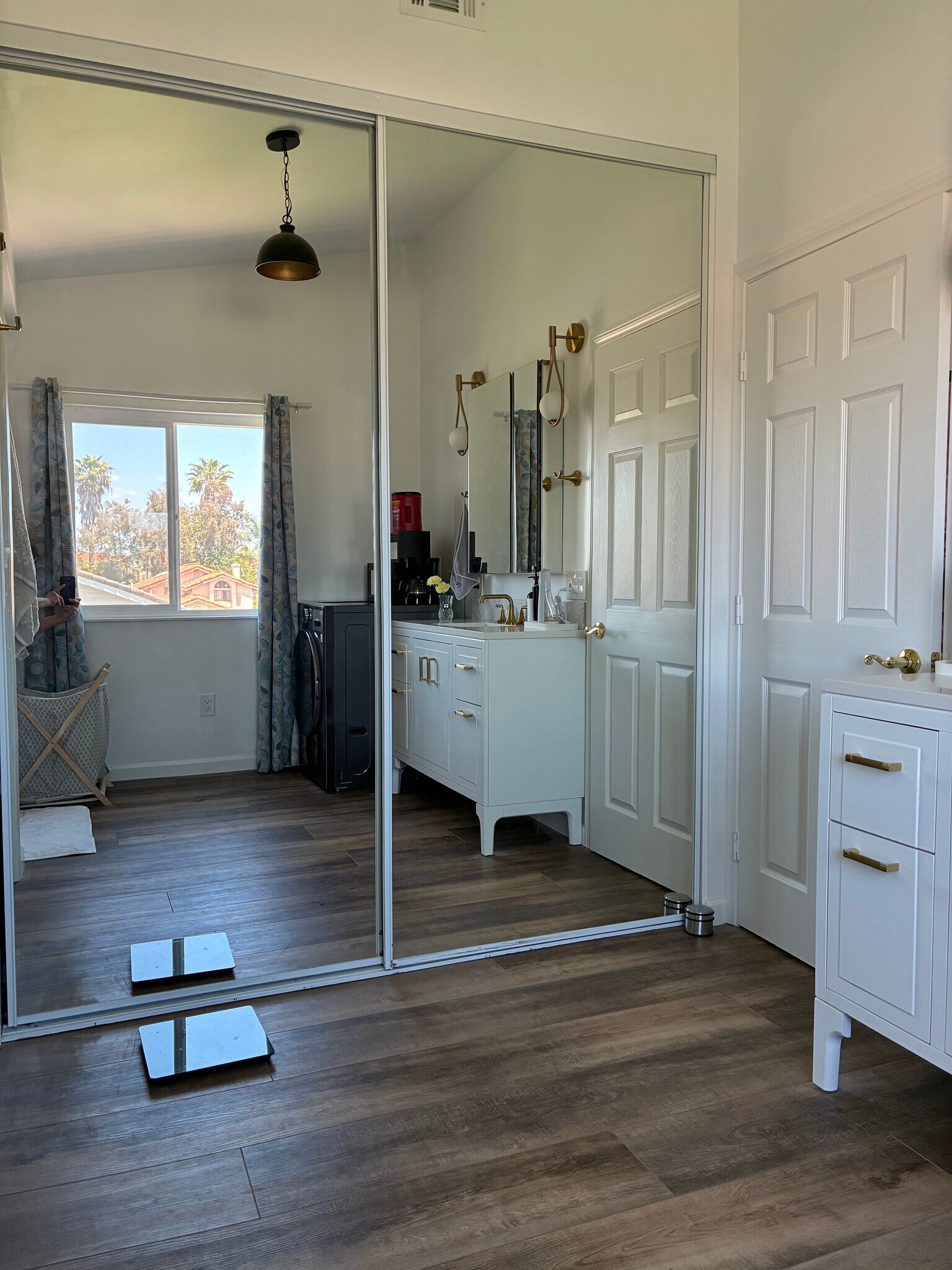 Building Photo - 1133 La Tortuga Dr