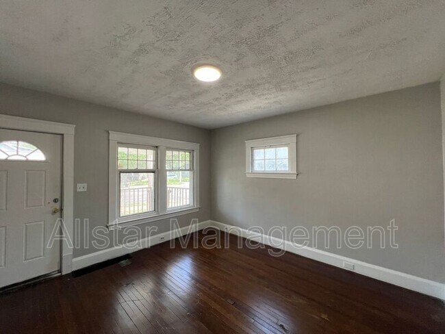 Building Photo - 8201 Denison Ave