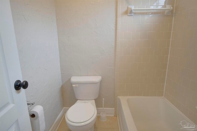 Building Photo - 6337 Langley Place Rd