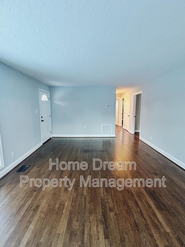 Building Photo - 354 Berry St