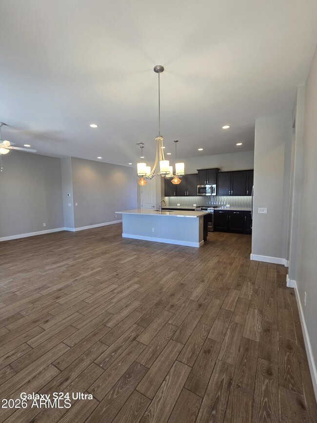 Building Photo - 5605 N 189th Dr