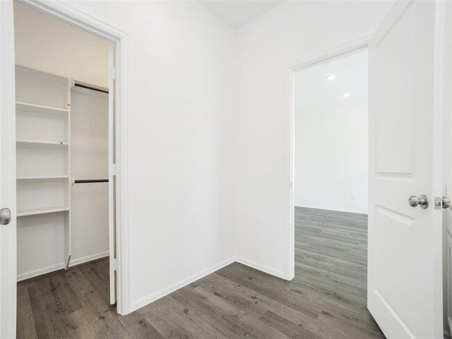 Building Photo - 3431 Autumn Russet Trl